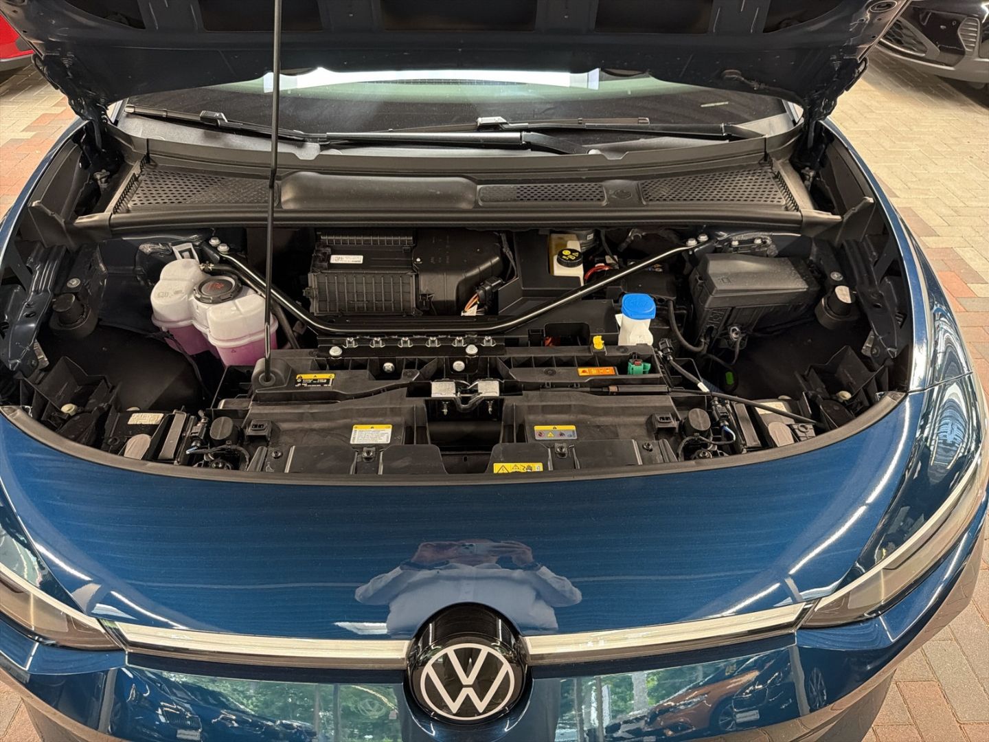 Fahrzeugabbildung Volkswagen ID.7 GTX Tourer 86 kWh 4Motion HUD AD AHK-el. kl