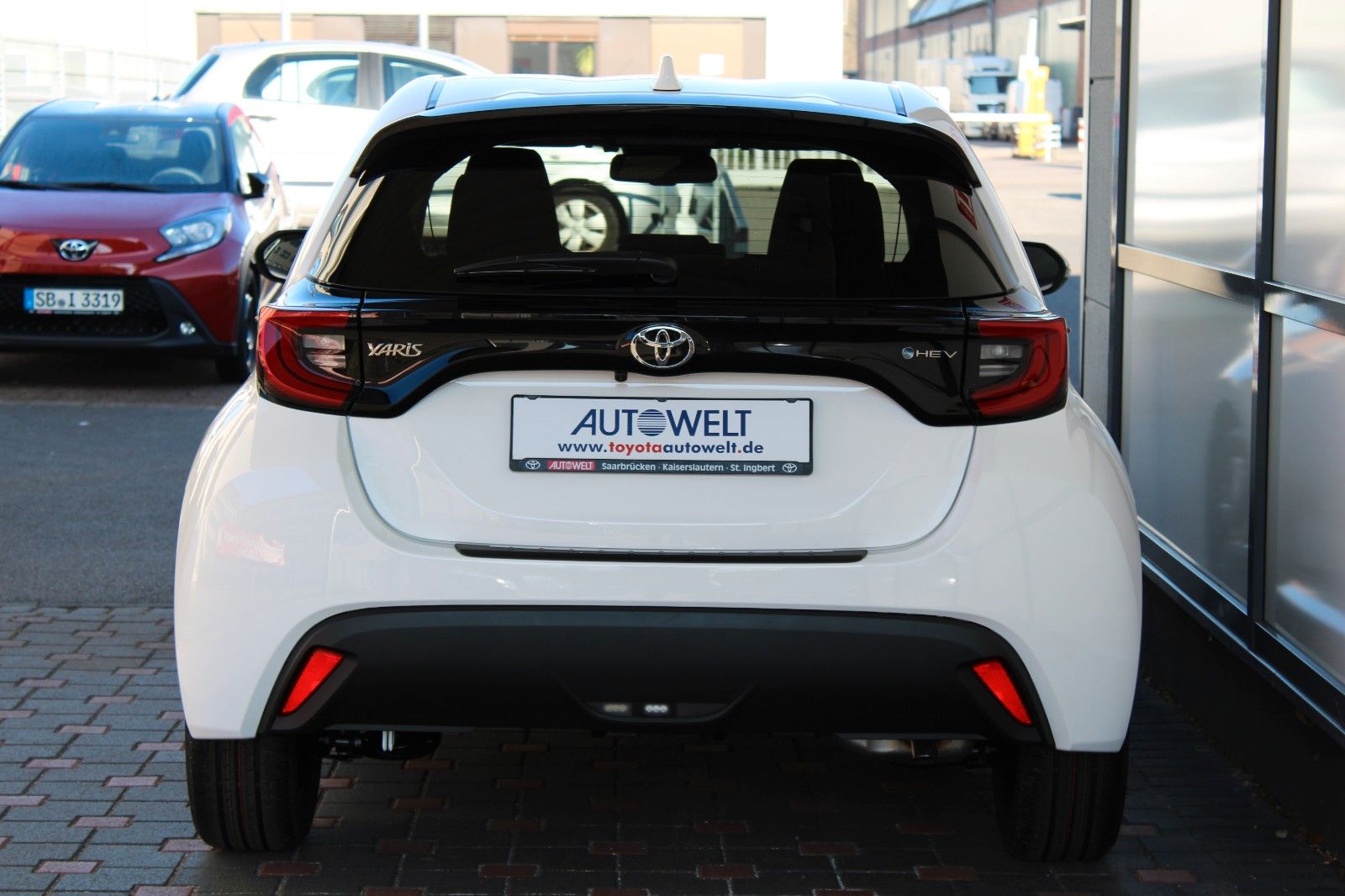Fahrzeugabbildung Toyota Yaris 1.5 Hybrid Teamplayer + Comfort-Paket