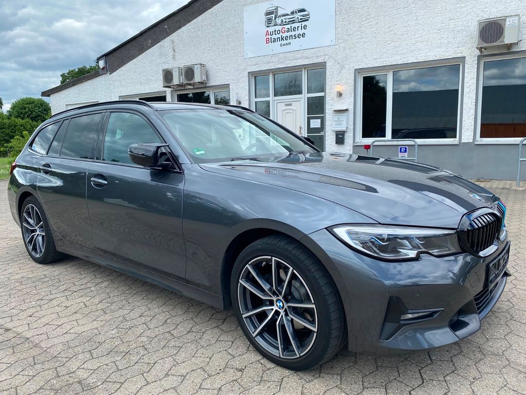 Image of BMW 320