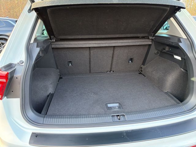 Tiguan Elegance TDi DSG Navi PANO Matrix Eleganc