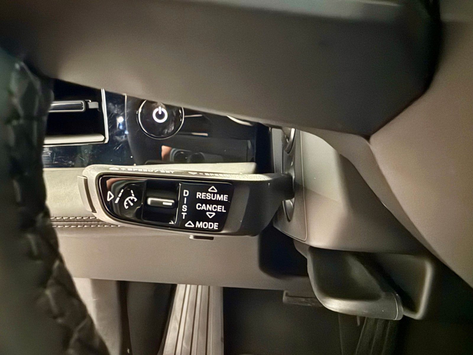 Fahrzeugabbildung Porsche Taycan ACC/BOSE/21Zoll/Klimasitze/APPROVED