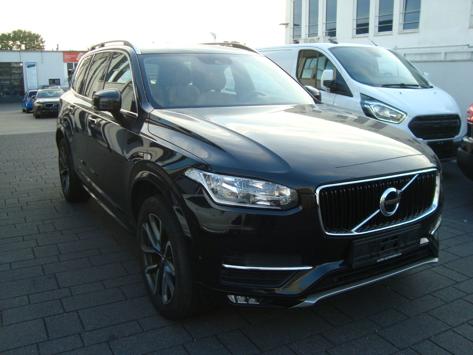 Volvo XC90 - 1