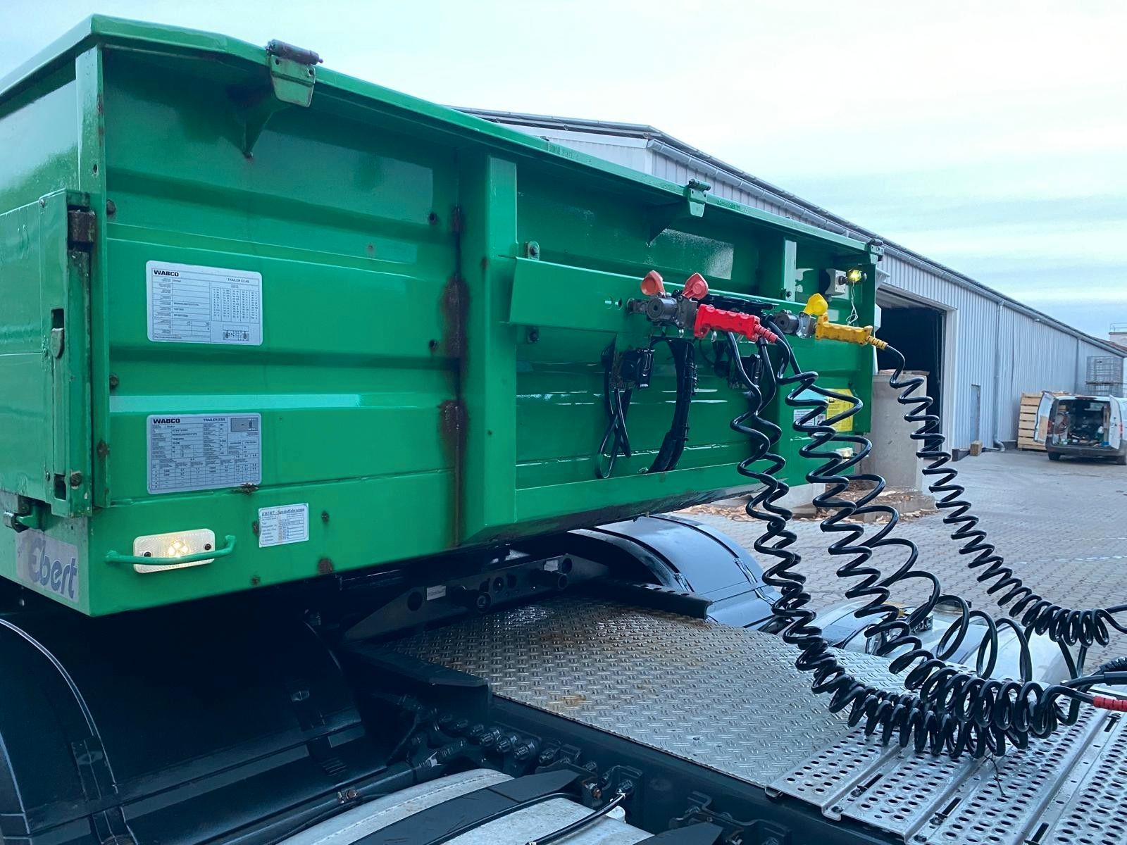 Fahrzeugabbildung Dinkel Ebert TLS 36 ST AV 2-Achs-Auflieger abkoppelbar