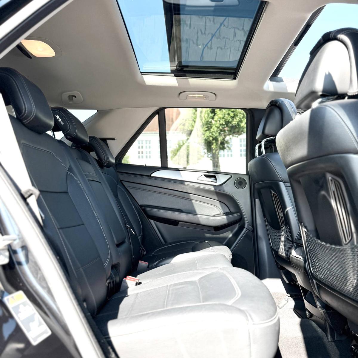 Mercedes-Benz ML 350 AMG-LINE/KAMERA/SHZ/MEM/PANO/AHK