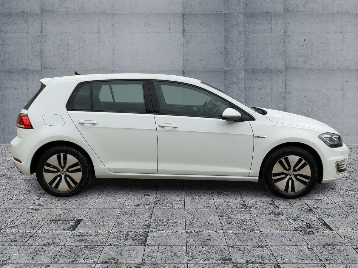 Volkswagen Golf - Bild 7