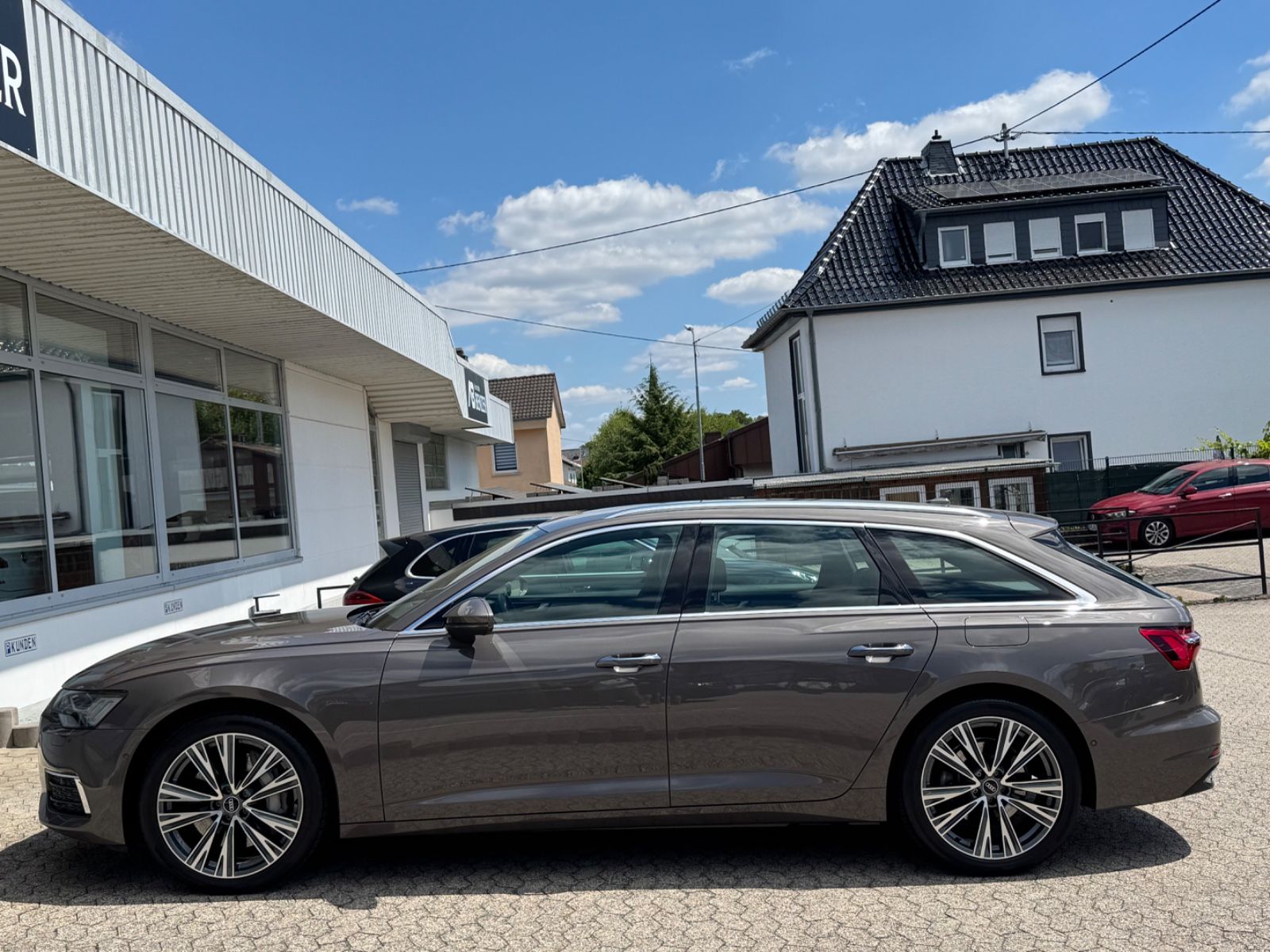Fahrzeugabbildung Audi A6 50 TFSI e quattro design/LEDER/AHK/CARPLAY/1H