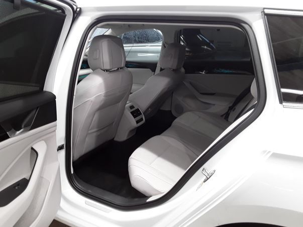 Volkswagen Passat Variant - Bild 7