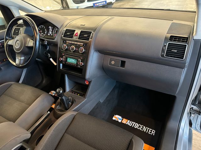 MYAUTOCENTER – Gebraucht- und Jahreswagen mit Werkstattservice in Pfaffenhofen Volkswagen Touran Comfortline BMT *1.HAND*AHK*TEMPO*KLIMA*