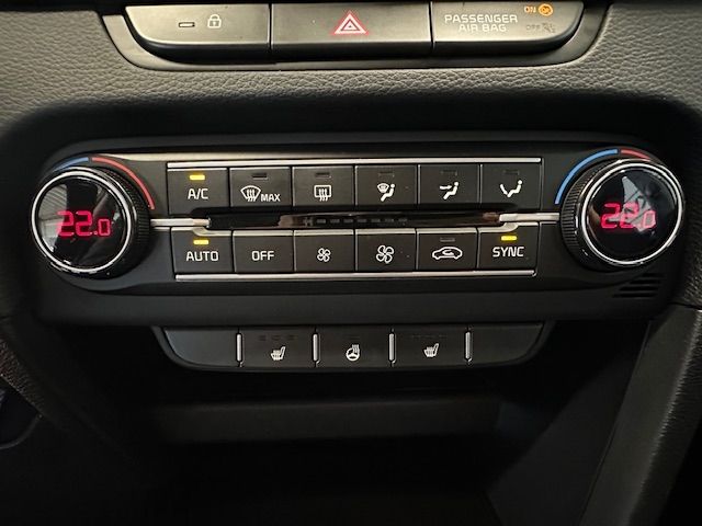 Fahrzeugabbildung Kia XCeed Vision 1.0 T-GDI LED Navi Kamera DAB
