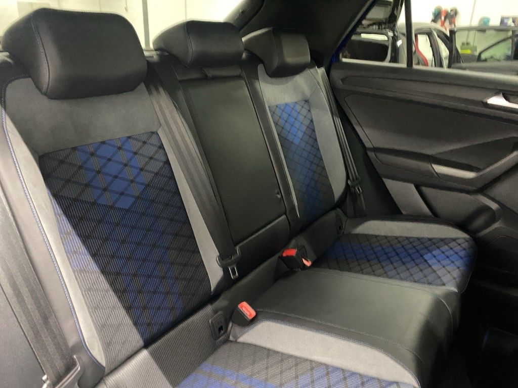 Volkswagen T-Roc - Bild 11