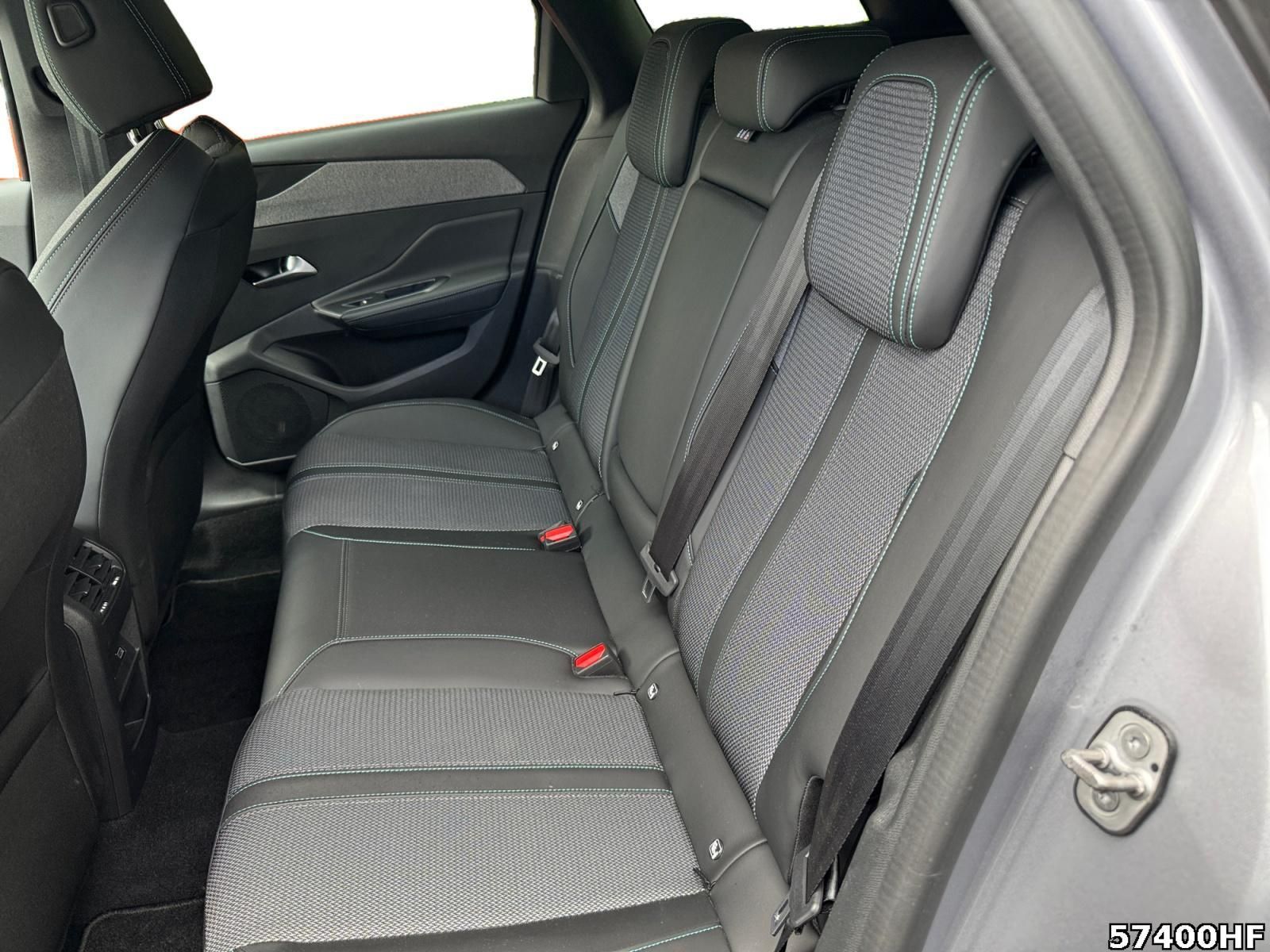 Fahrzeugabbildung Peugeot 308 308 SW Allure Pack 1.5 BlueHDI 130 EAT8