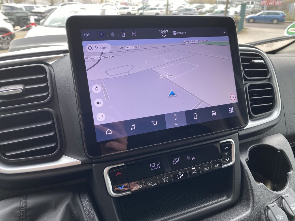 Fahrzeugabbildung Citroën Jumper 2.2 BlueHDi 140 L3H2 *NAVI*Allwetterreife