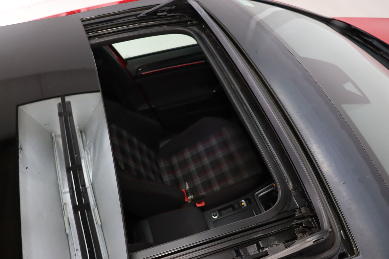 Fahrzeugabbildung Volkswagen Golf 2.0 TSI GTI * Standheizung * PDC