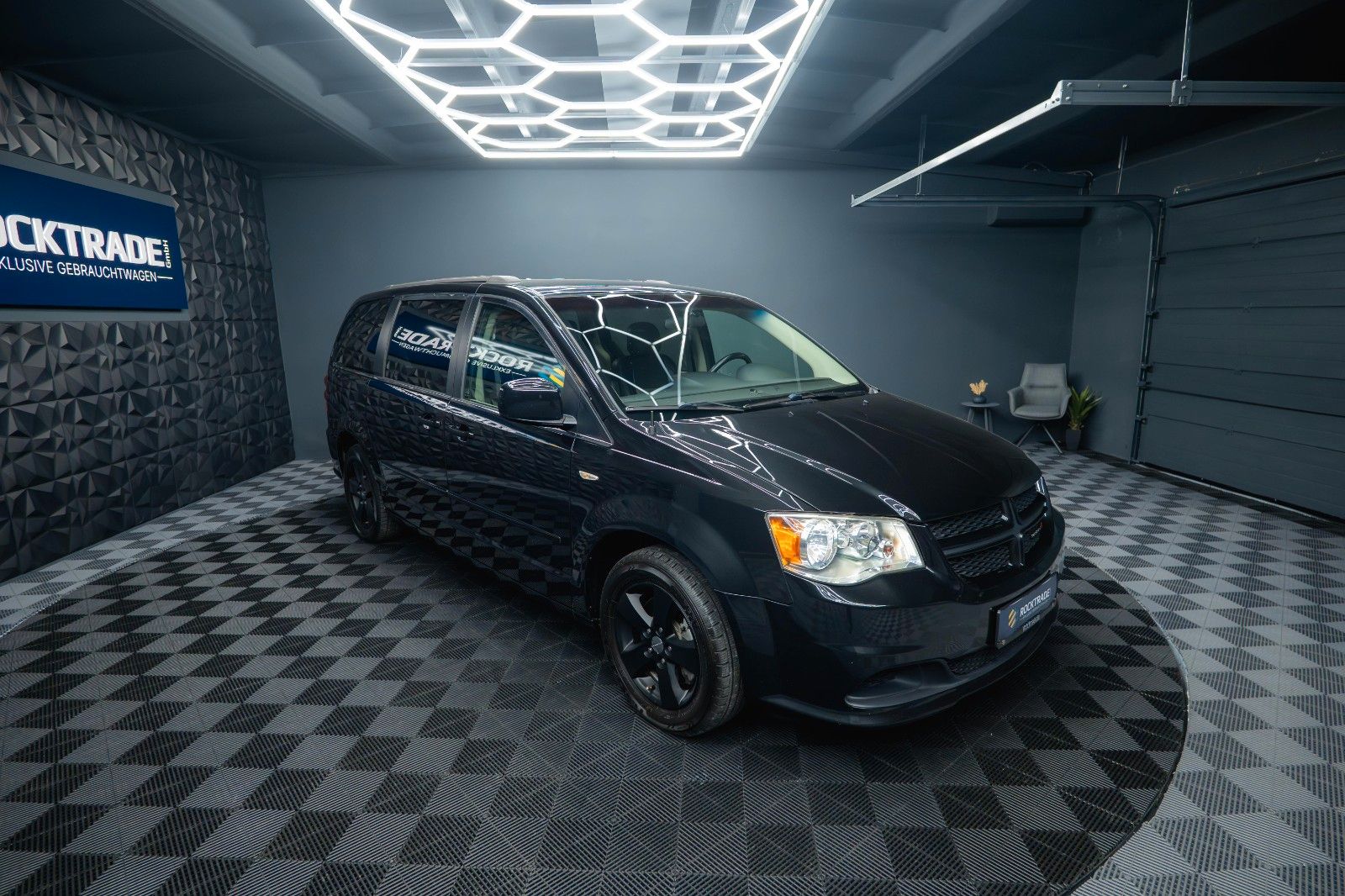 Fahrzeugabbildung Dodge Grand Caravan 3.6 V6 SXT LPG *7 Sitze*TV*Kamera*