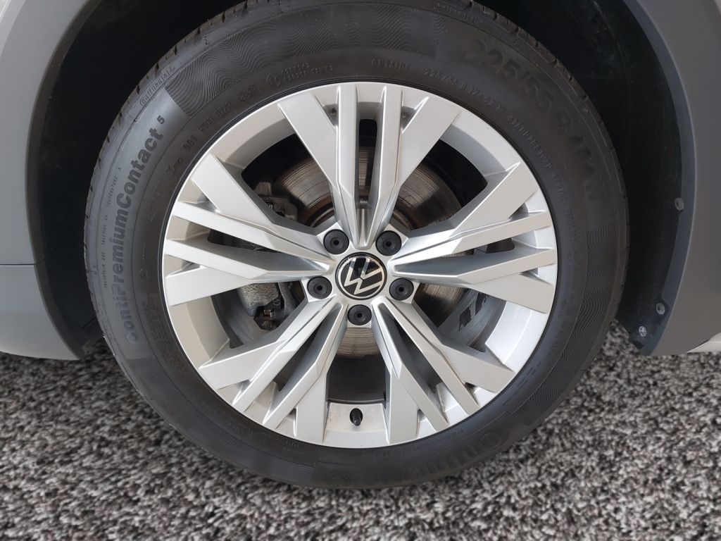 Fahrzeugabbildung Volkswagen Passat Variant 2.0 TDI  DSG 4Motion Alltrack