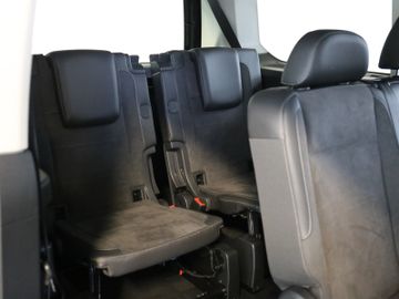 Volkswagen Caddy Maxi eHYBRID DSG LED ACC AHK KAMERA 7SITZ