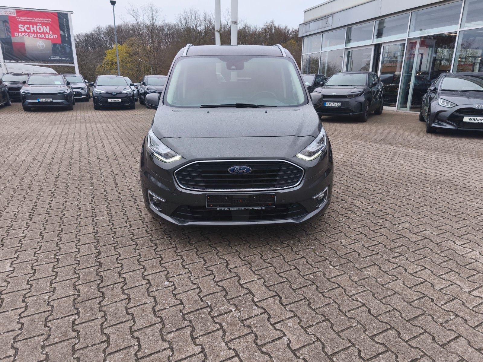 Ford Grand Tourneo Connect Titanium imagem 2