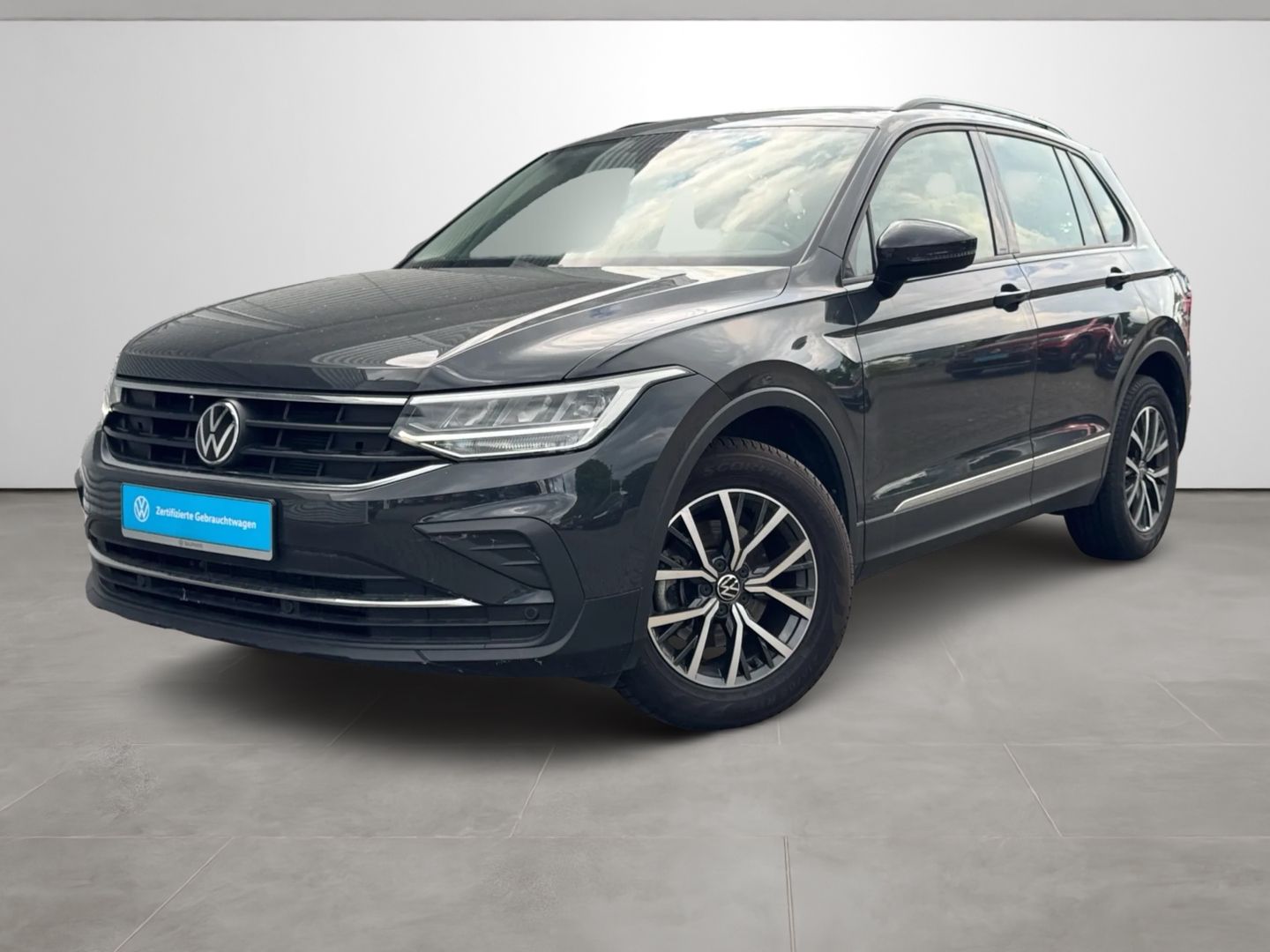 Tiguan 1.5 TSI LIFE *NAVI*LED*ACC*