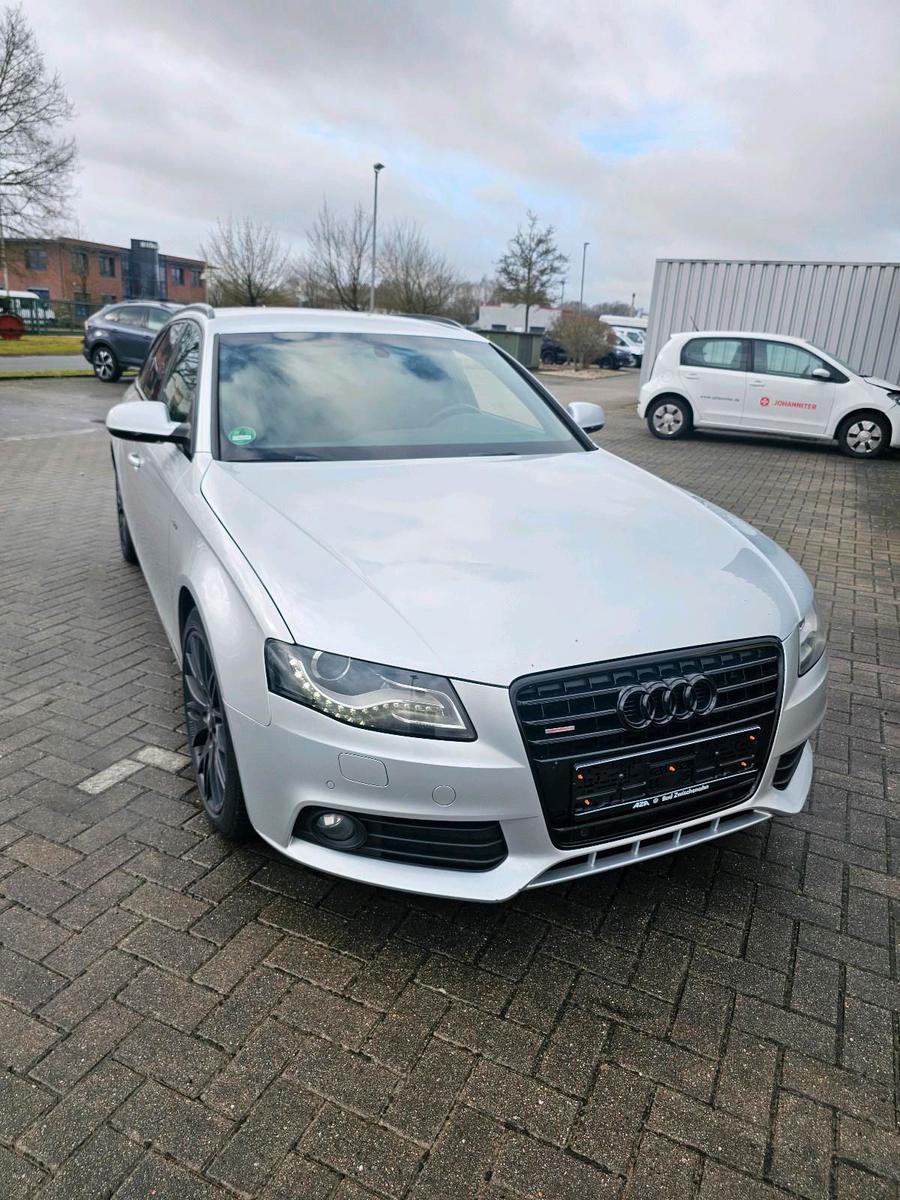 Audi Quattro, 2011