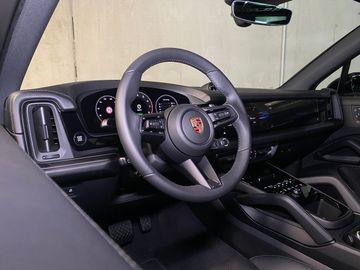 Porsche Cayenne - 11