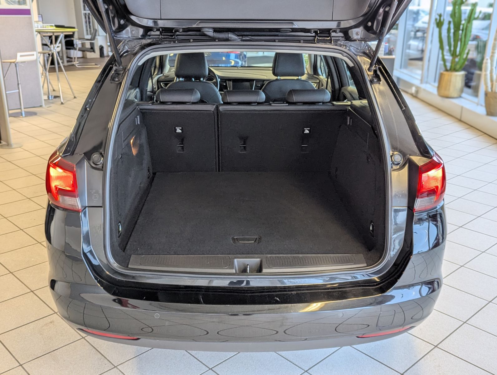 Image du véhicule Opel Astra 1.5 CDTI Aut. Elegance Navi LED Caméra