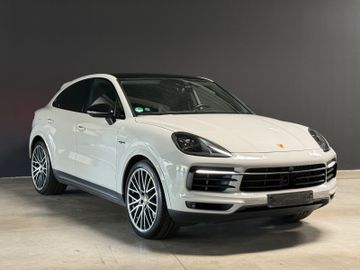 Porsche Cayenne - 1