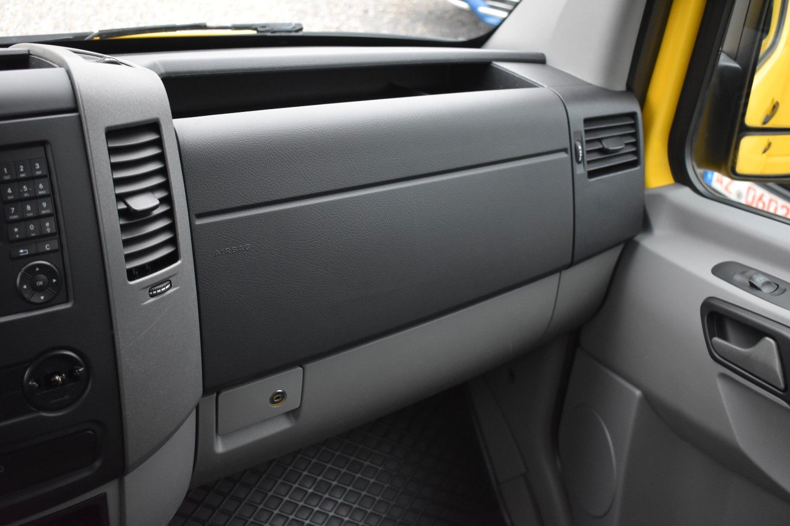 Fahrzeugabbildung Mercedes-Benz Sprinter II Pritsche/DoKa 316 CDI AHK