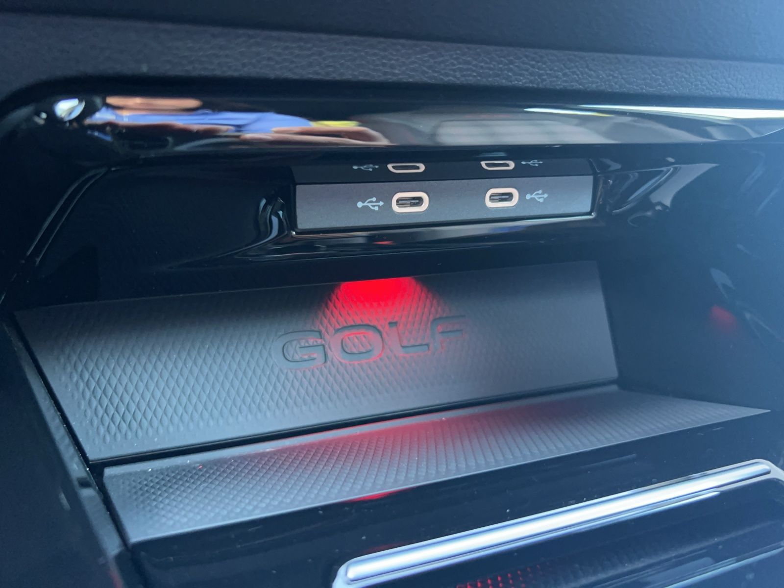 Golf VIII GTI 2.0 TSI DSG LED*CarPlay*Klima