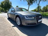 Audi A8 3.0 TDI clean diesel quattro - Audi A8: 3.3