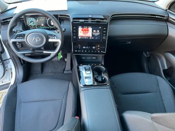Fahrzeugabbildung Hyundai TUCSON HEV 1.6 T-GDi 230PS 6-AT 2WD Select LED