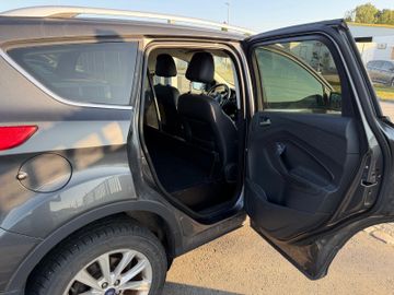 Ford Kuga - 12