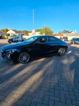 Mercedes-Benz CLA 220 d 4MATIC Coupe AMG Line+Navi+DCT - schwarze Mercedes-Benz CLA 220