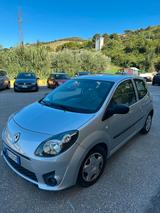 Renault Twingo 1.2 16V LEV Dynamique - Renault Twingo: 16v Dynamique