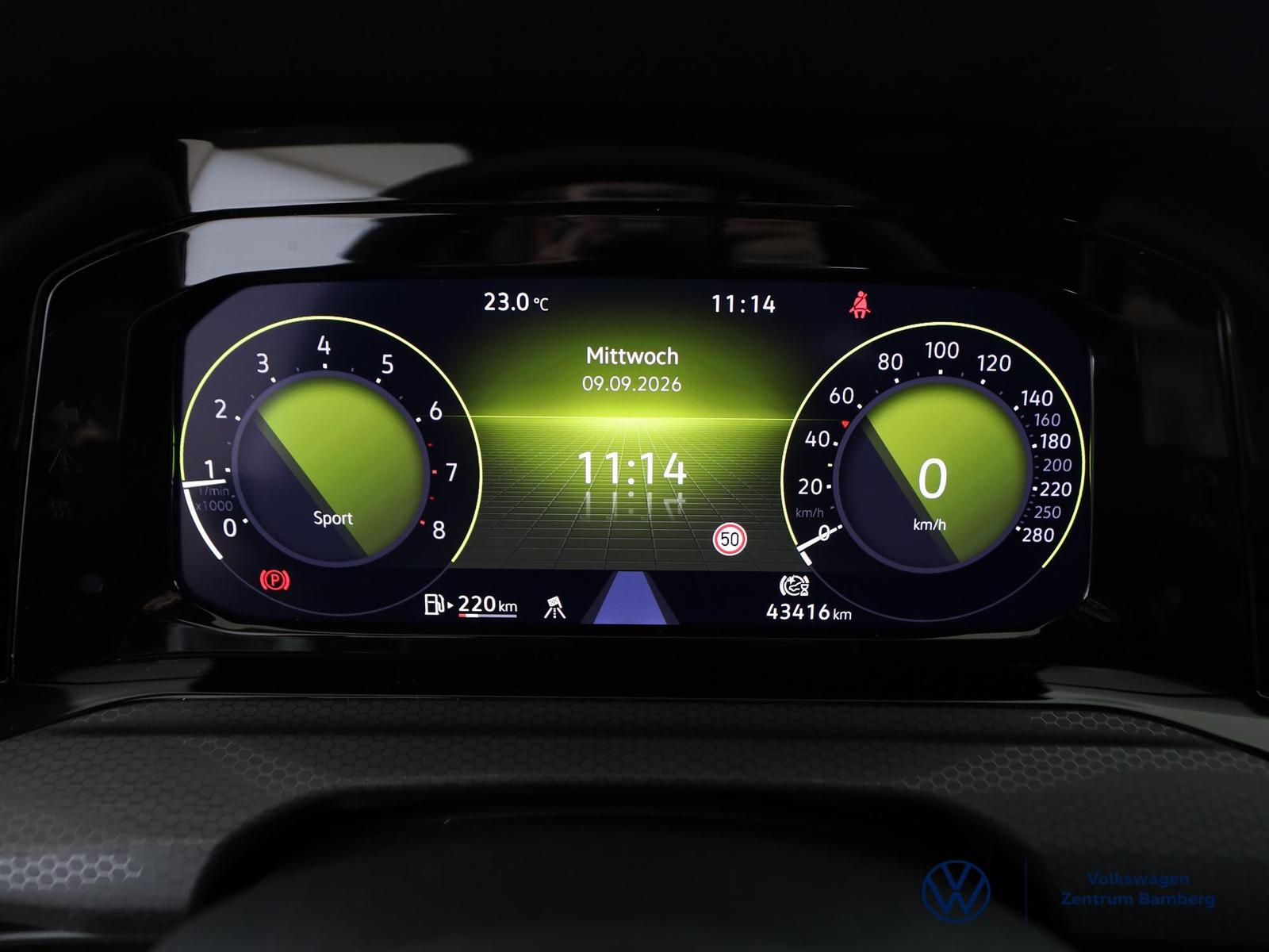 Volkswagen Golf VIII 2.0 TSI GTI "Black Style"+ACC+APP+LED, миниатюра 8