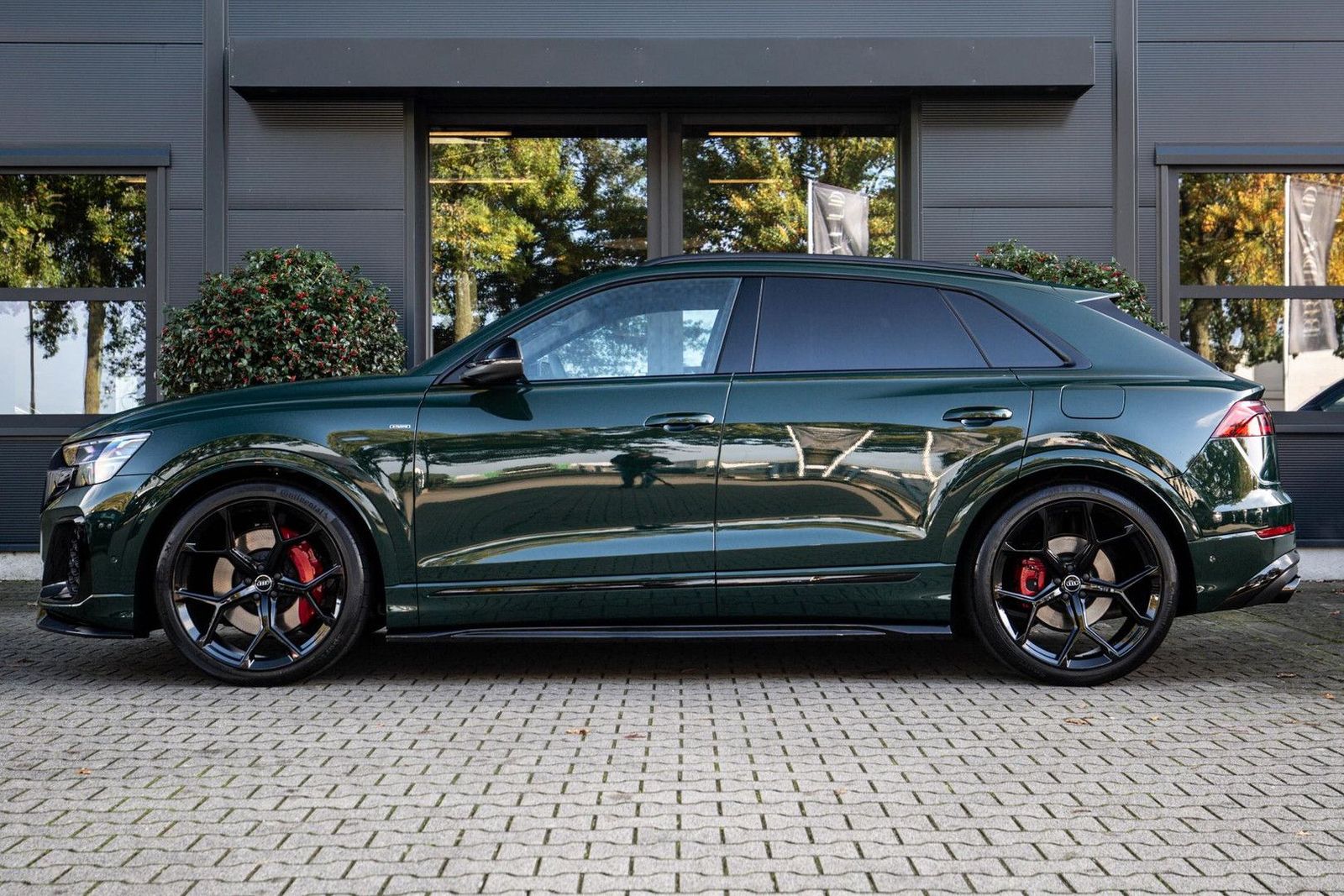 Audi Q8 60 TFSI e Competition 490pk, Carbon, Full-opt imagem 3