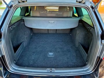 Volkswagen Passat Variant - 12