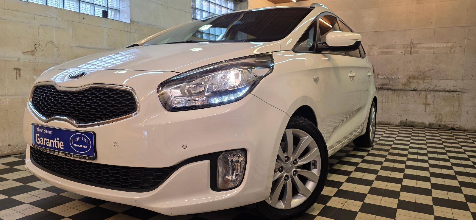 Kia Carens UEFA Navi SHZ 6-Gang TÜV Neu Garantie RFK