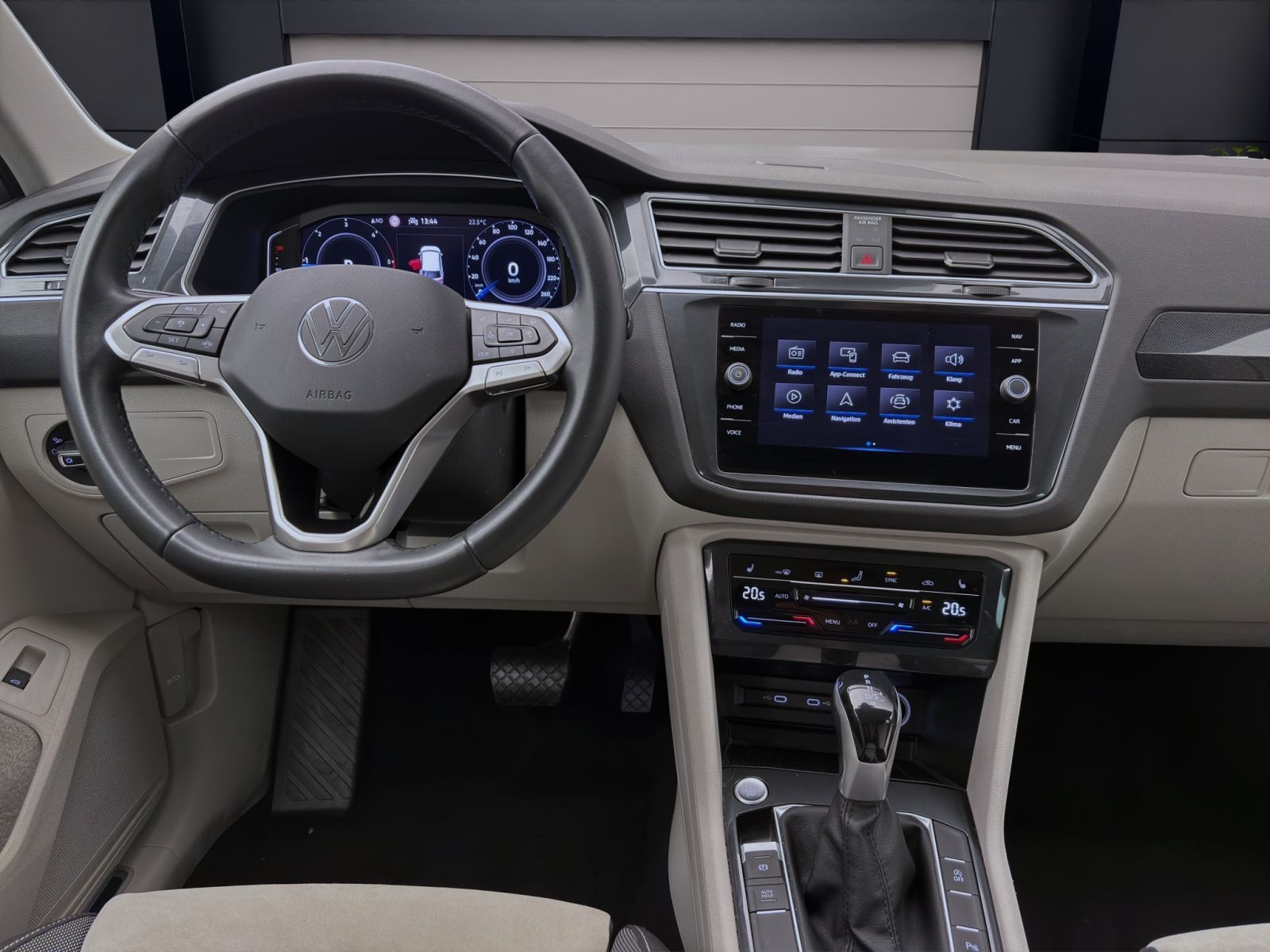 Volkswagen Tiguan - Bild 14
