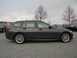 BMW 320 Kombi Allrad*Hybrid*Autom*Navi*LED*Kamera* - BMW Gebrauchtwagen in Mannheim