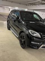 Mercedes-Benz ML 350 BlueTEC 4MATIC Edition 1 Edition 1 - Mercedes-Benz ML-Klasse Gebrauchtwagen in München