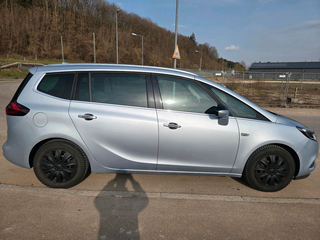 Image of Opel Zafira Tourer