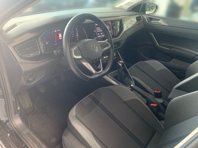 Fahrzeugabbildung Volkswagen Polo Style 1.0 TSI IQ.LIGHT NAVI KLIMA PDC SHZG