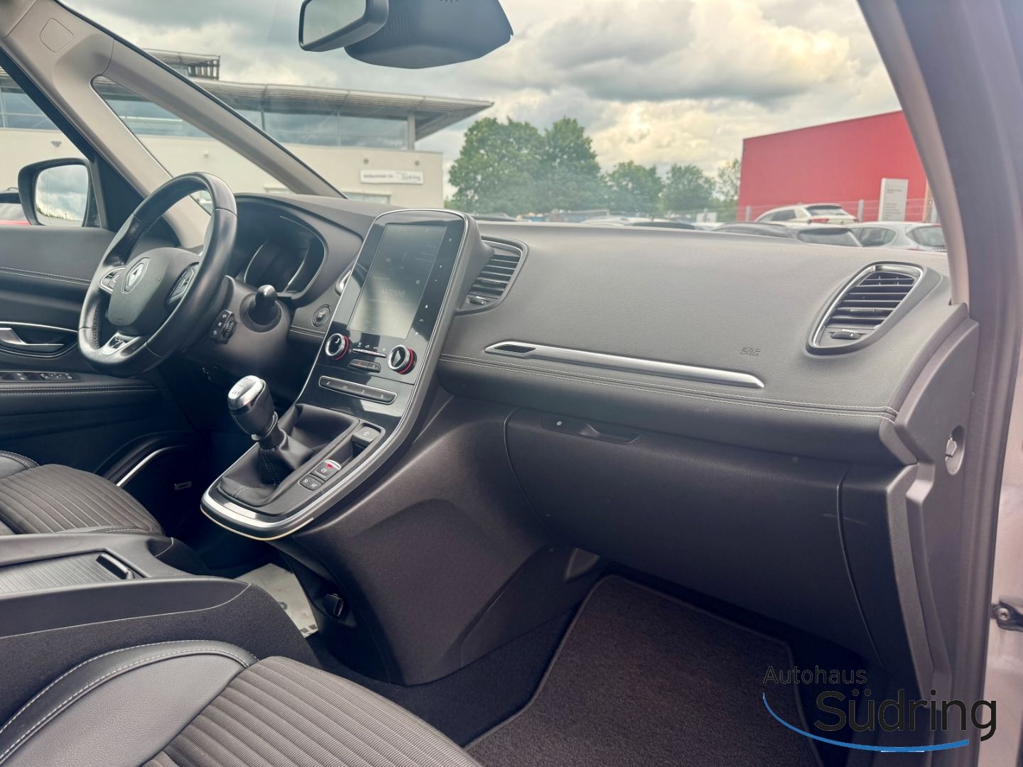 Scenic 1,3 TCe Energy Grand BOSE Edition Navi