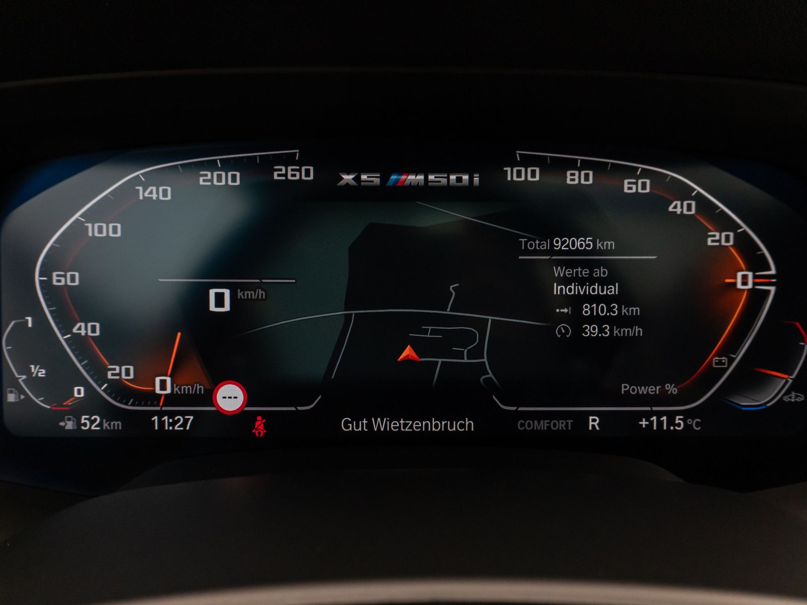 Fahrzeugabbildung BMW X5 M50i Panorama 360° HUD DAB H/K AHK Individual