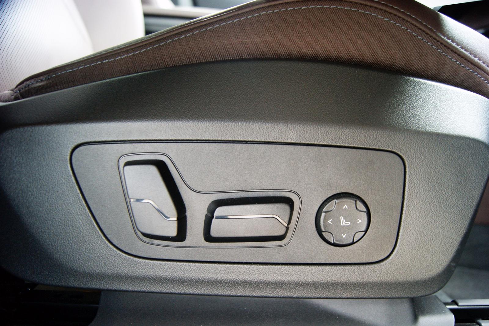 BMW 218 Active Tourer 218i AUT*M-SPORT*PANO*HUD*LEDER*HK*LHZ* Head-Up, миниатюра 25