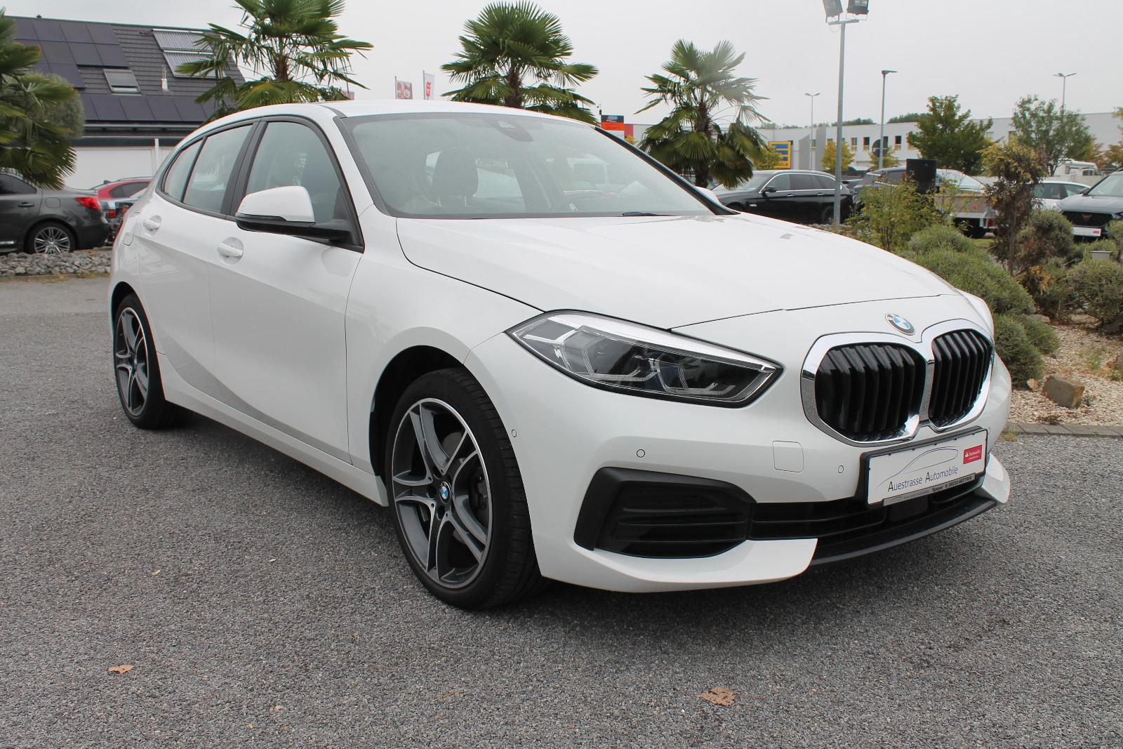 BMW 118i Automatik, Navi, Tempomat, 1.Hand, LED