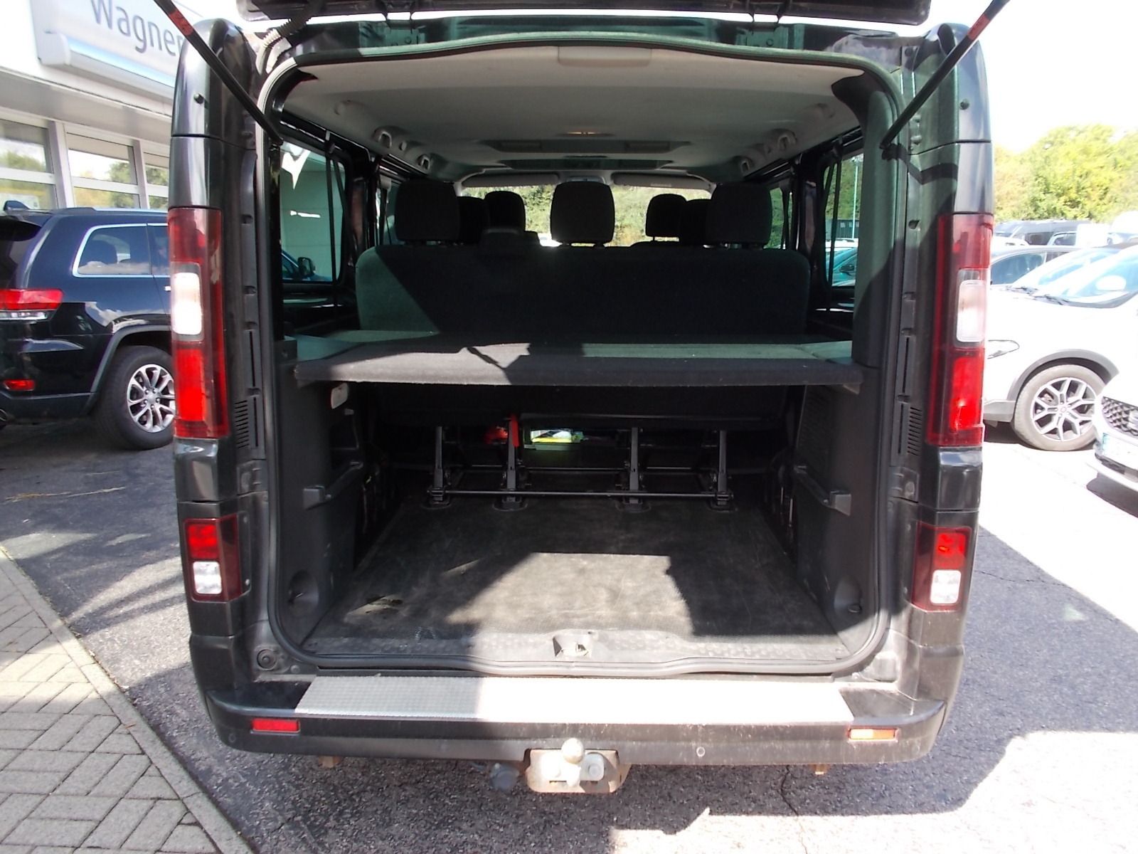 Fahrzeugabbildung Fiat Talento 2.0 Mjet 145 PS L2H1 8 Sitzer *UNFALL*