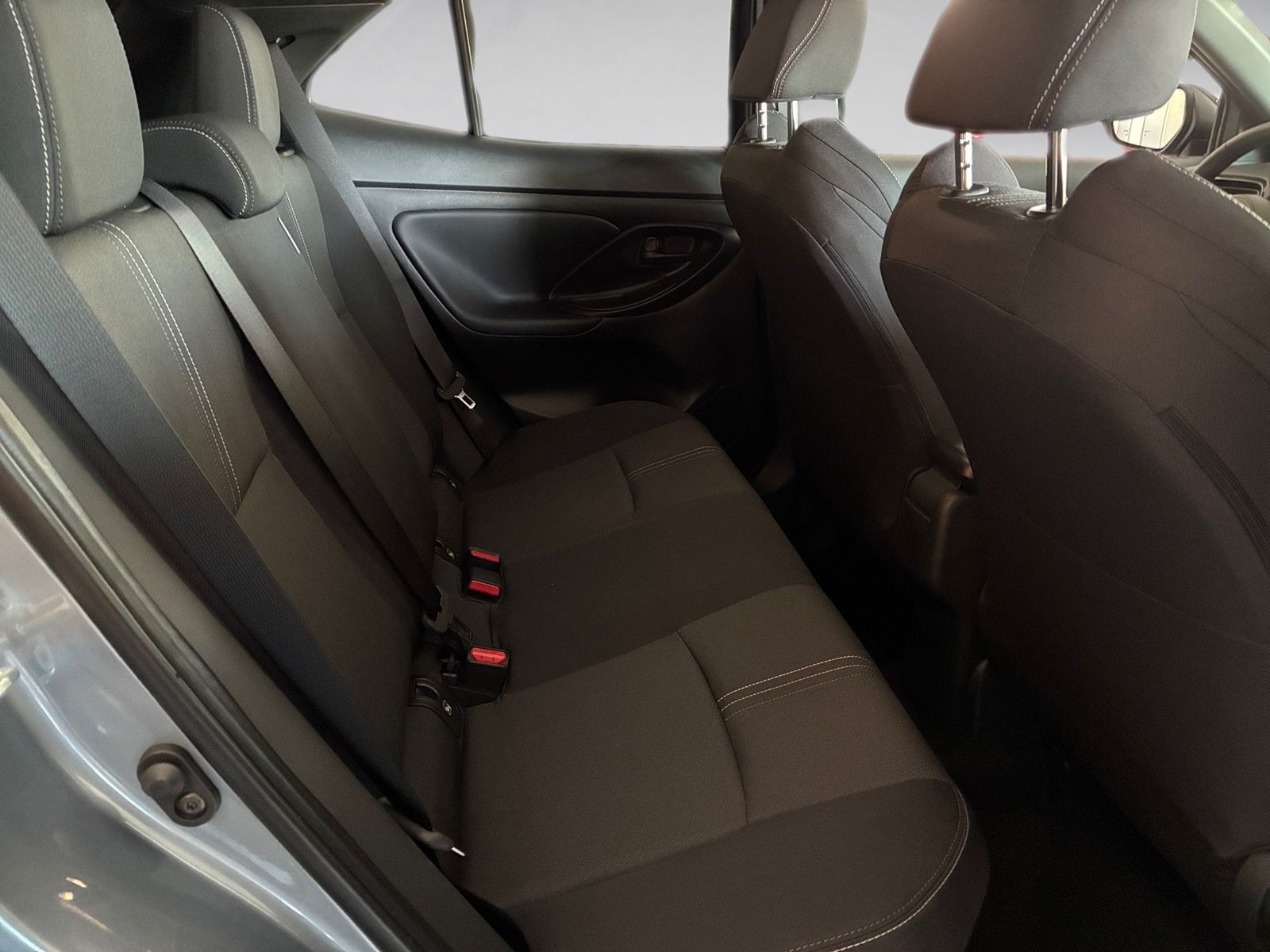 Fahrzeugabbildung Toyota Yaris Cross 5-türig Teamplayer 1.5 VVT-i Hybrid