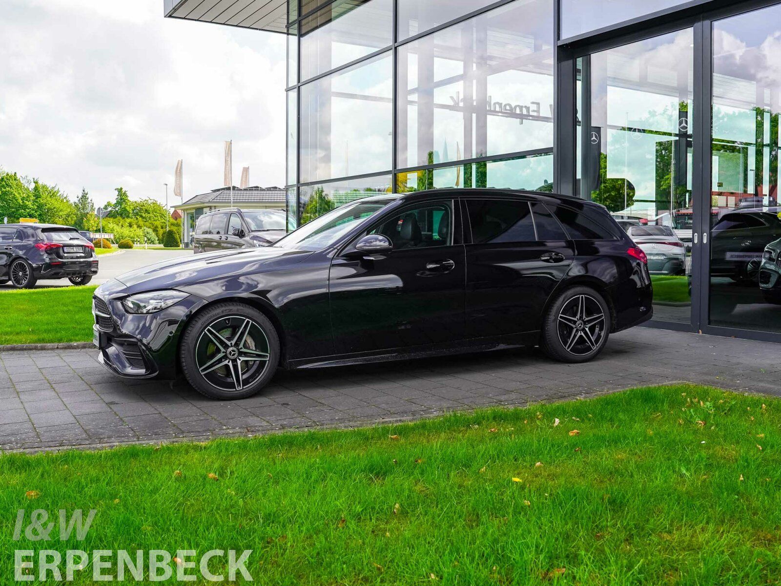 Fahrzeugabbildung Mercedes-Benz C 220 d T-Modell AMG AHK Memory Pano Totw