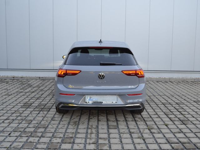 Golf VIII 1.5 eTSI DSG Style AHK/17-ZOLL/LED/BUS